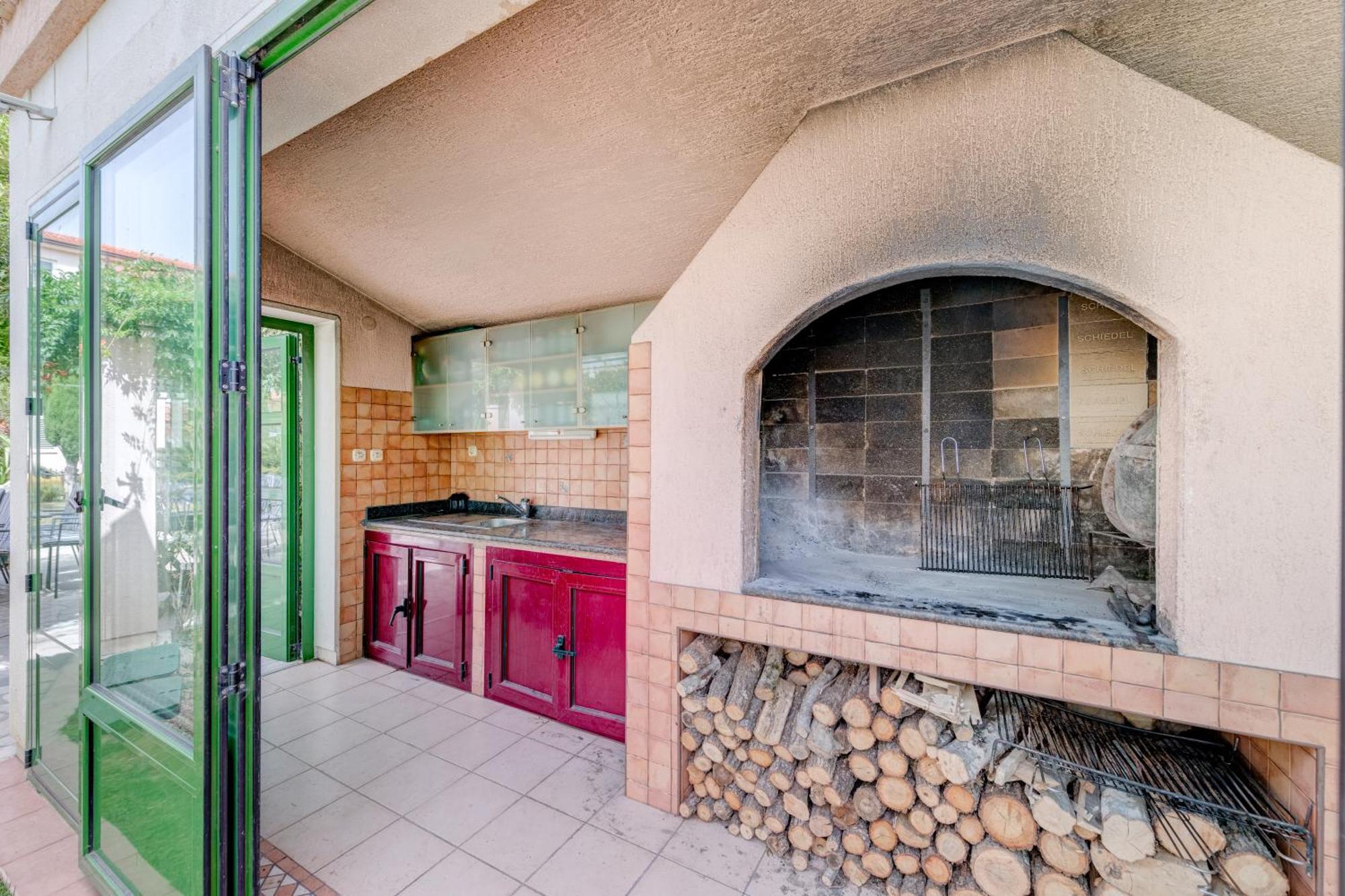 Blue Dolphin Apartment - Private Indoor Pool, Jacuzzi, Garden Spalato Esterno foto