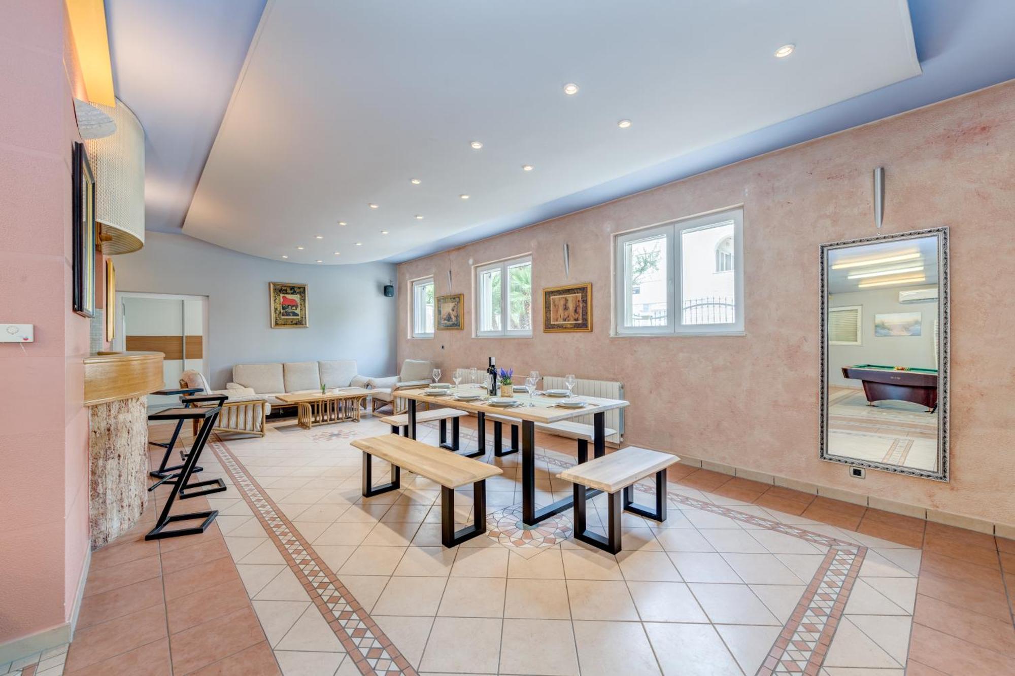 Blue Dolphin Apartment - Private Indoor Pool, Jacuzzi, Garden Spalato Esterno foto