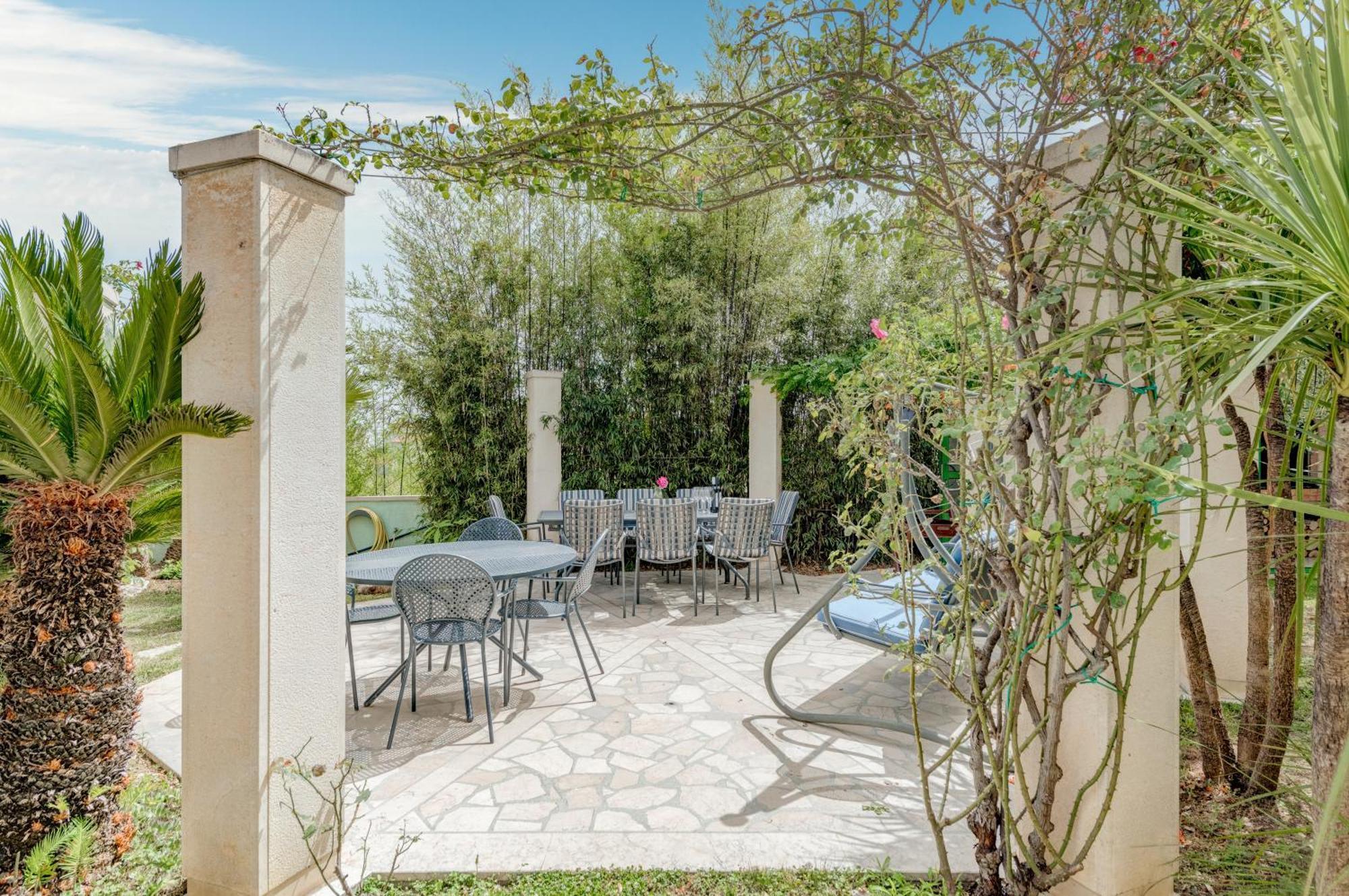 Blue Dolphin Apartment - Private Indoor Pool, Jacuzzi, Garden Spalato Esterno foto