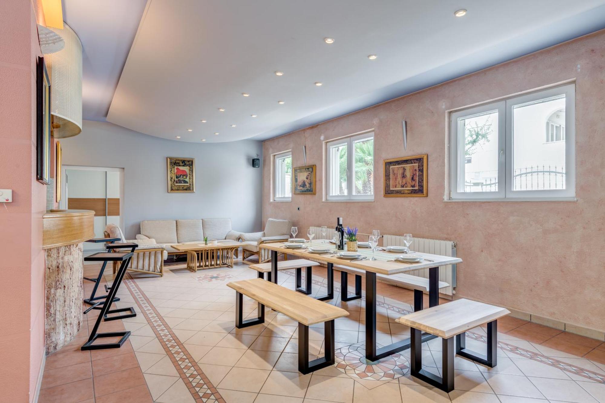 Blue Dolphin Apartment - Private Indoor Pool, Jacuzzi, Garden Spalato Esterno foto