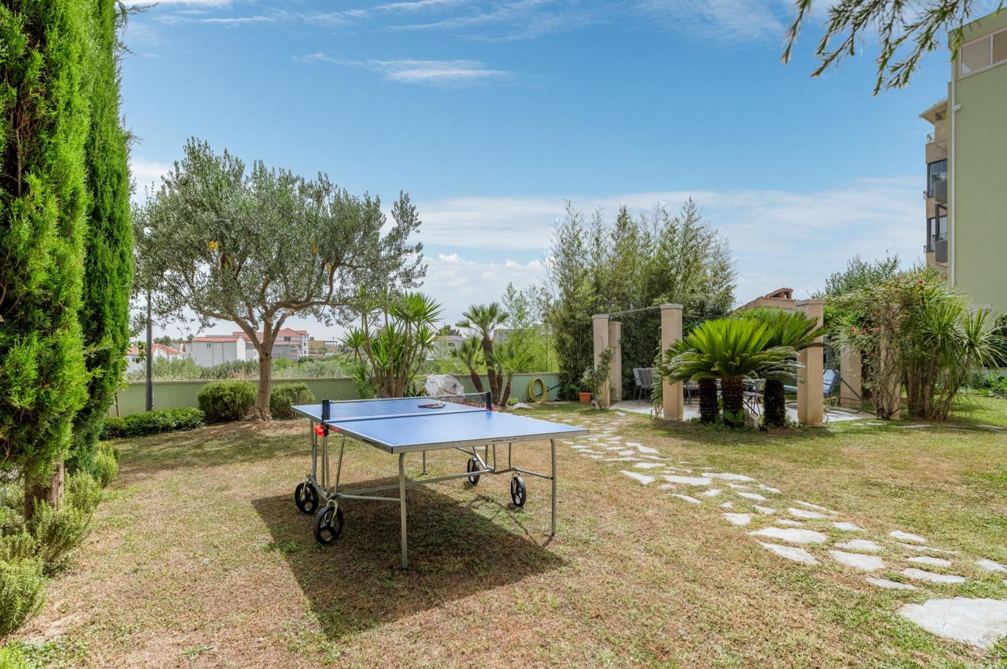 Blue Dolphin Apartment - Private Indoor Pool, Jacuzzi, Garden Spalato Esterno foto